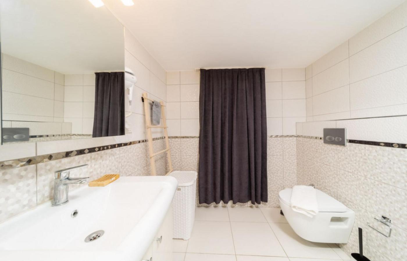 Lovely Flat Near Hadrians Gate Apartamento Antália Exterior foto